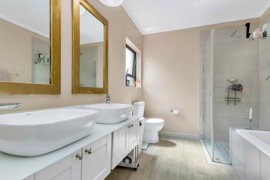 2 Bedroom Property for Sale in Bryanston Gauteng