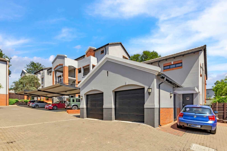 2 Bedroom Property for Sale in Bryanston Gauteng