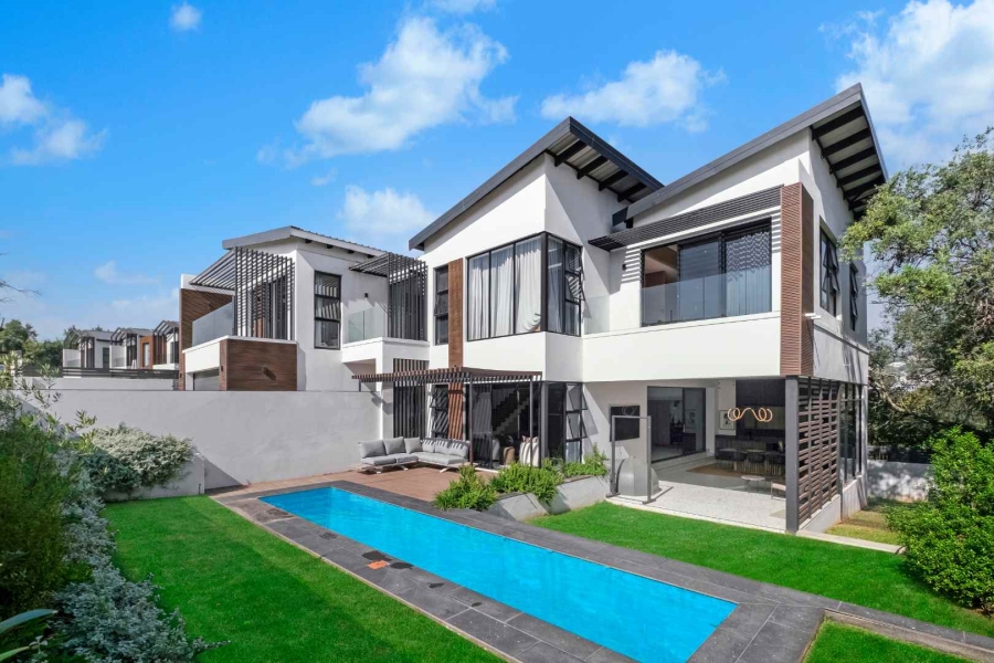 4 Bedroom Property for Sale in Helderfontein Estate Gauteng