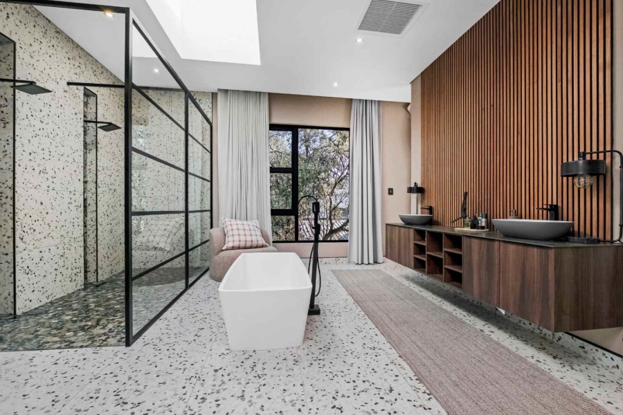 4 Bedroom Property for Sale in Helderfontein Estate Gauteng