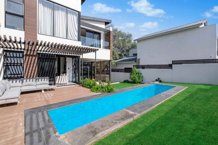 4 Bedroom Property for Sale in Helderfontein Estate Gauteng