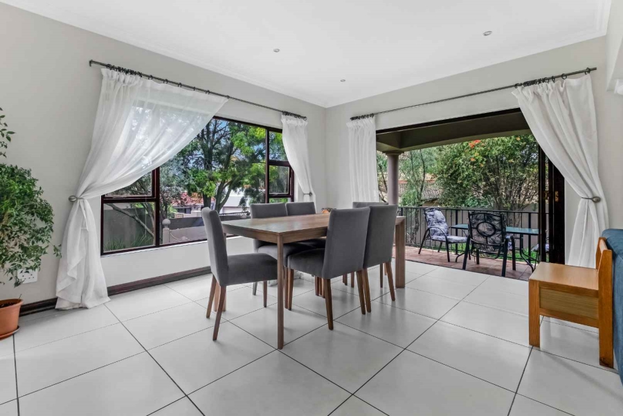 3 Bedroom Property for Sale in Lonehill Gauteng