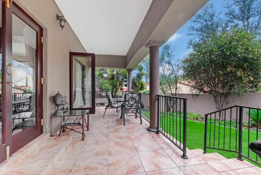 3 Bedroom Property for Sale in Lonehill Gauteng