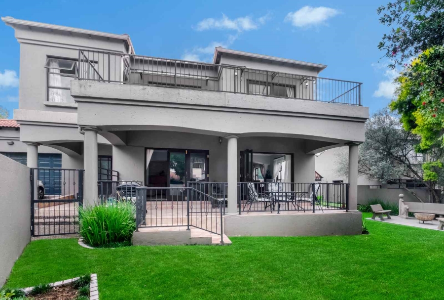 3 Bedroom Property for Sale in Lonehill Gauteng