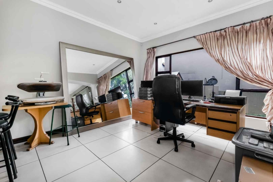 3 Bedroom Property for Sale in Lonehill Gauteng