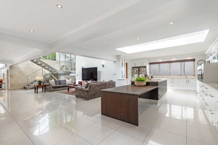 4 Bedroom Property for Sale in Fourways Gardens Gauteng