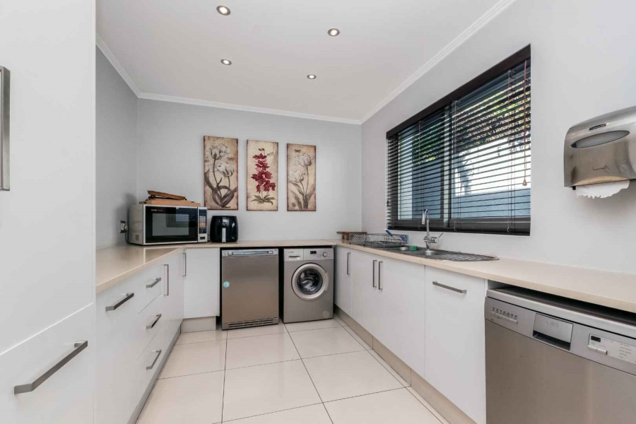 4 Bedroom Property for Sale in Fourways Gardens Gauteng