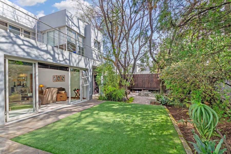 4 Bedroom Property for Sale in Fourways Gardens Gauteng