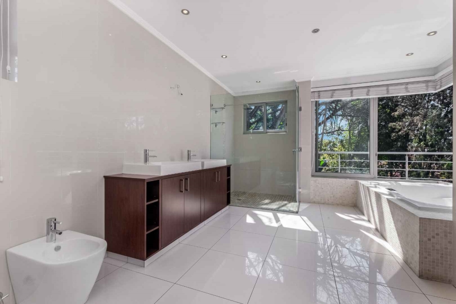 4 Bedroom Property for Sale in Fourways Gardens Gauteng