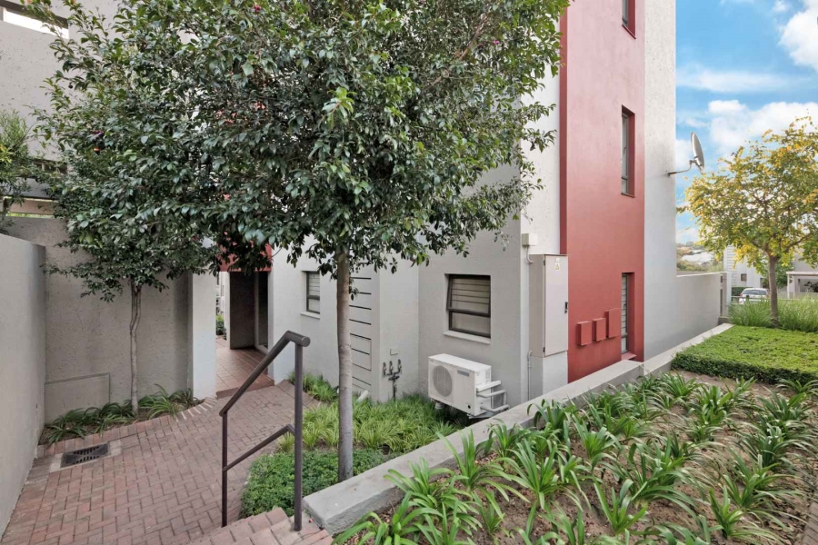 1 Bedroom Property for Sale in Fourways Gauteng