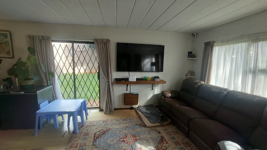 2 Bedroom Property for Sale in Glenvista Gauteng