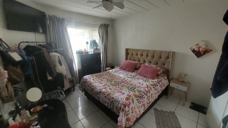 2 Bedroom Property for Sale in Glenvista Gauteng