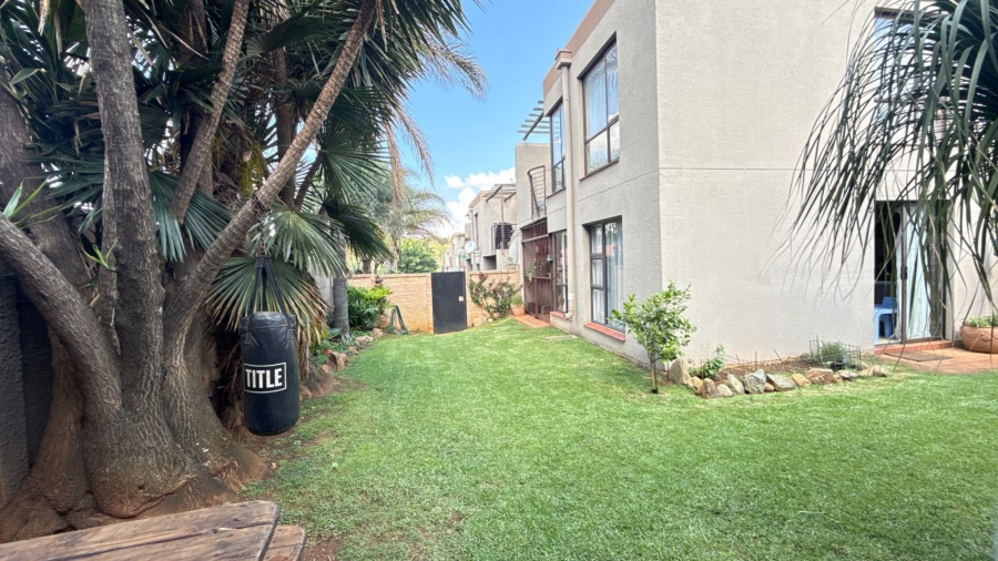2 Bedroom Property for Sale in Glenvista Gauteng