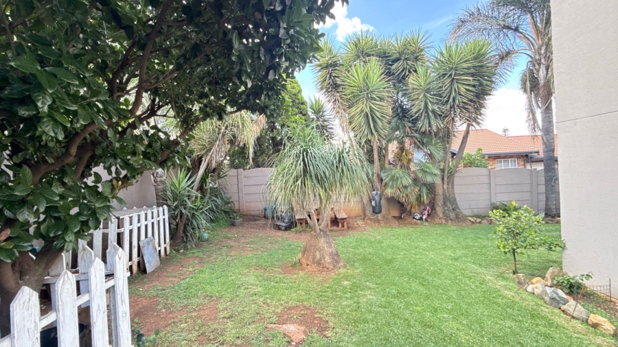 2 Bedroom Property for Sale in Glenvista Gauteng