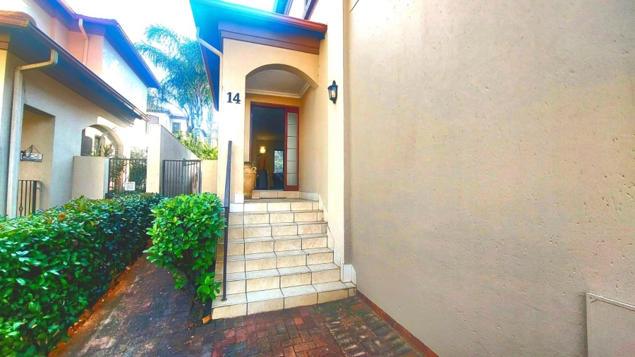 3 Bedroom Property for Sale in Glenvista Gauteng