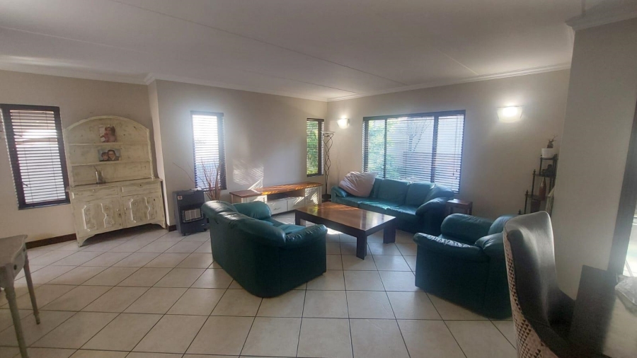 3 Bedroom Property for Sale in Glenvista Gauteng
