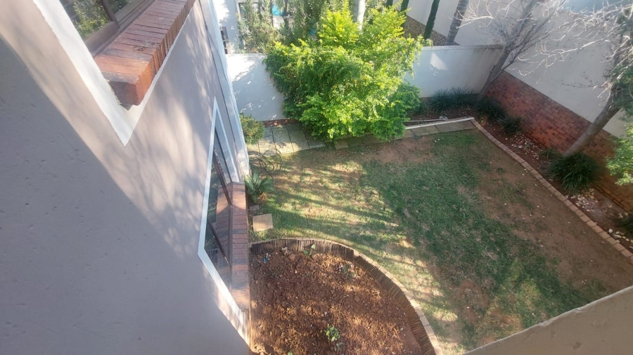 3 Bedroom Property for Sale in Glenvista Gauteng