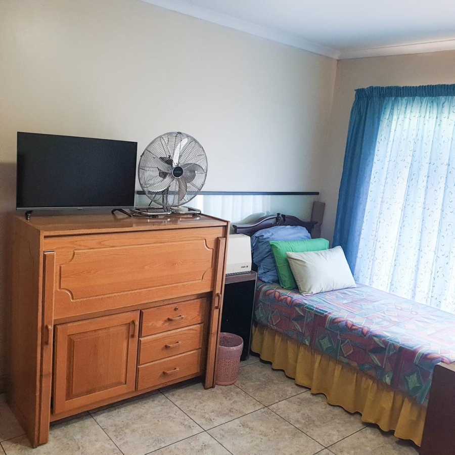 4 Bedroom Property for Sale in Ninapark Gauteng