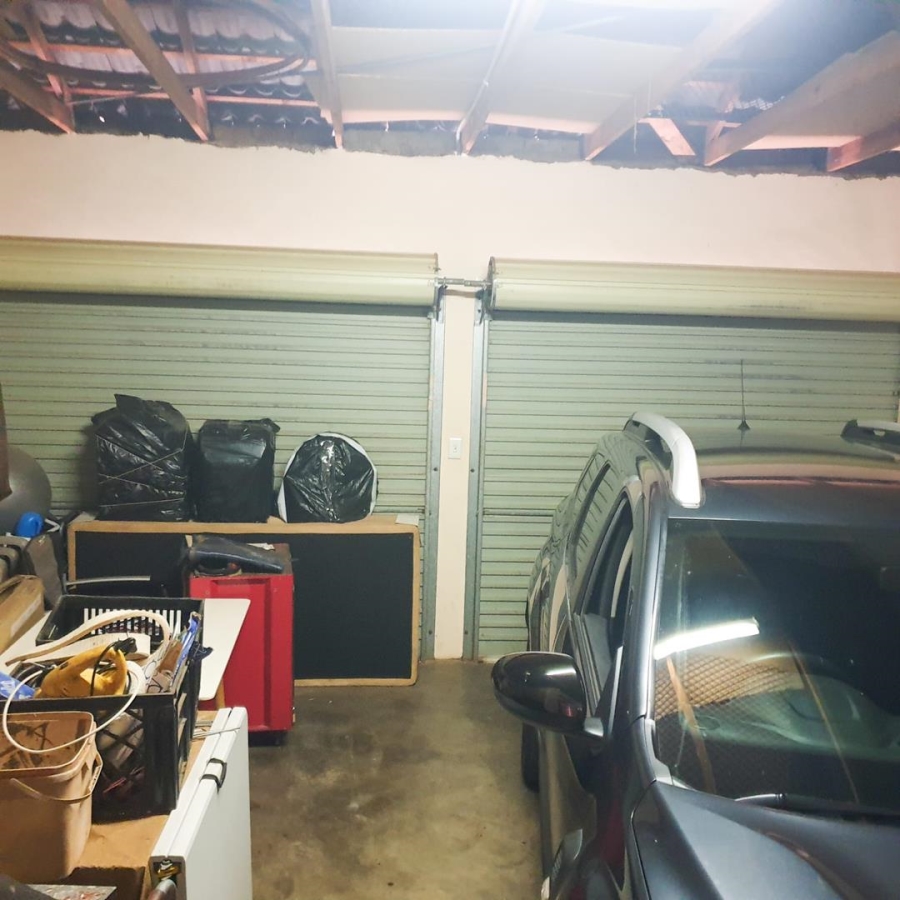 4 Bedroom Property for Sale in Ninapark Gauteng