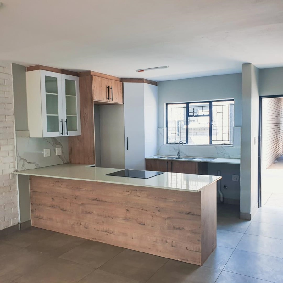 3 Bedroom Property for Sale in Sinoville Gauteng