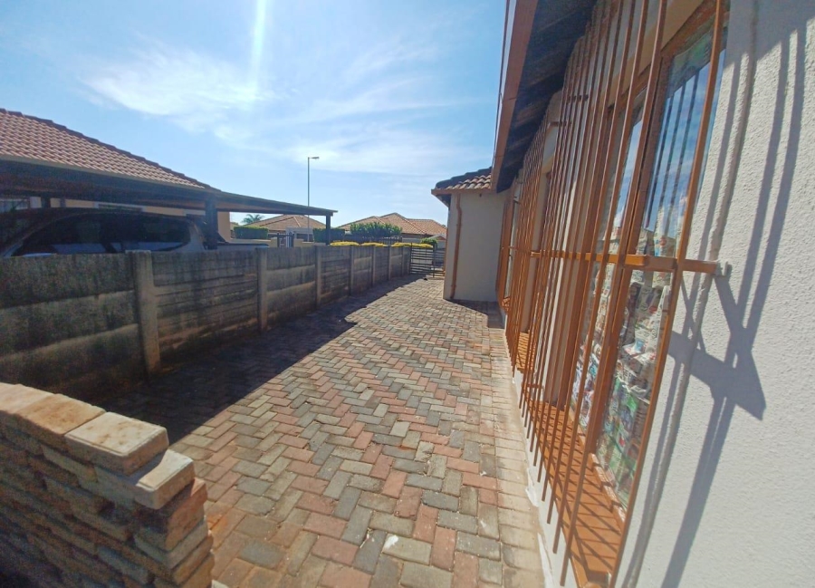 3 Bedroom Property for Sale in The Orchards Gauteng
