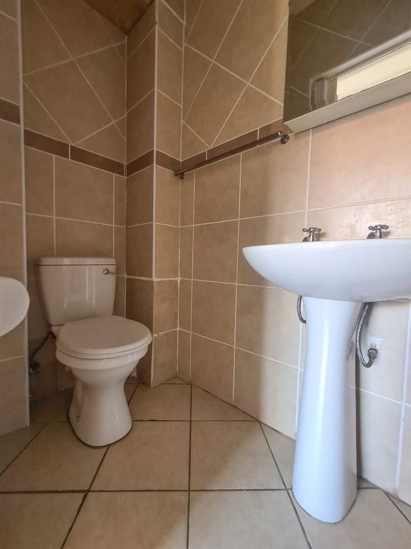 To Let 2 Bedroom Property for Rent in Hazeldean Gauteng