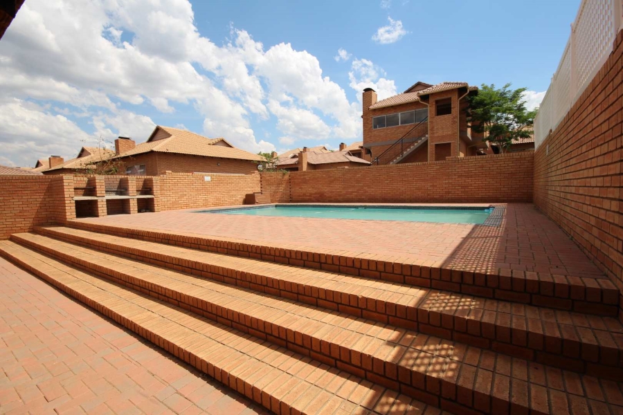 To Let 2 Bedroom Property for Rent in Hazeldean Gauteng