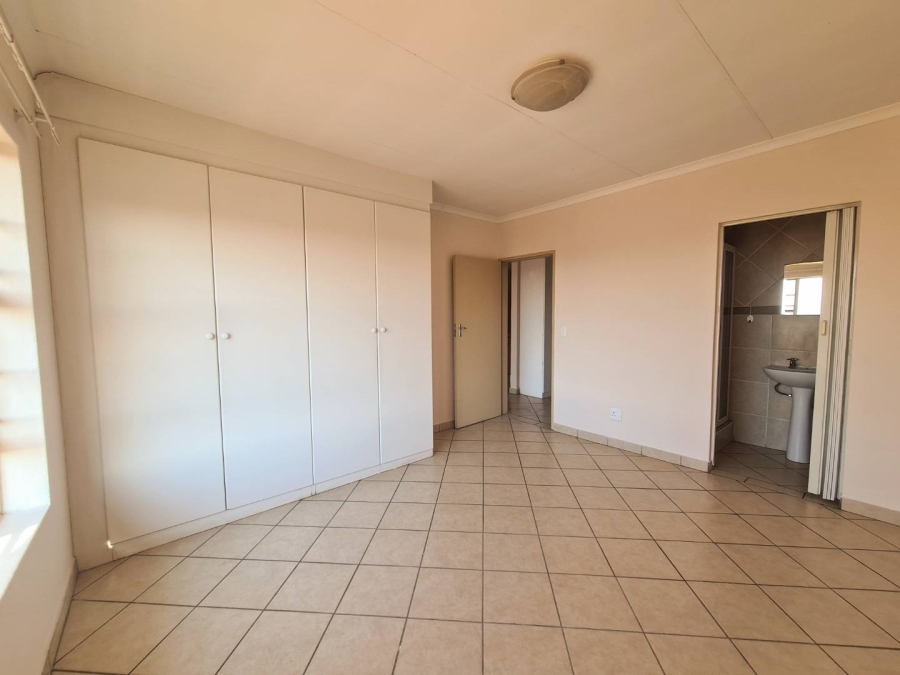 To Let 2 Bedroom Property for Rent in Hazeldean Gauteng