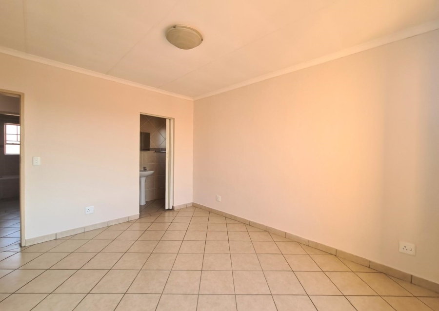 To Let 2 Bedroom Property for Rent in Hazeldean Gauteng