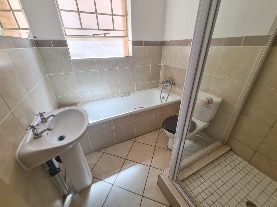 To Let 2 Bedroom Property for Rent in Hazeldean Gauteng
