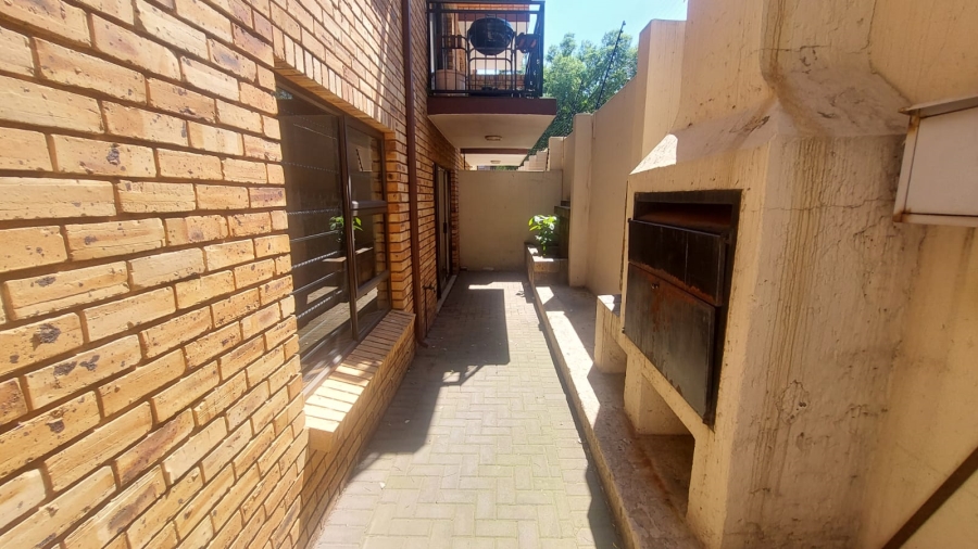 2 Bedroom Property for Sale in Alberton Gauteng