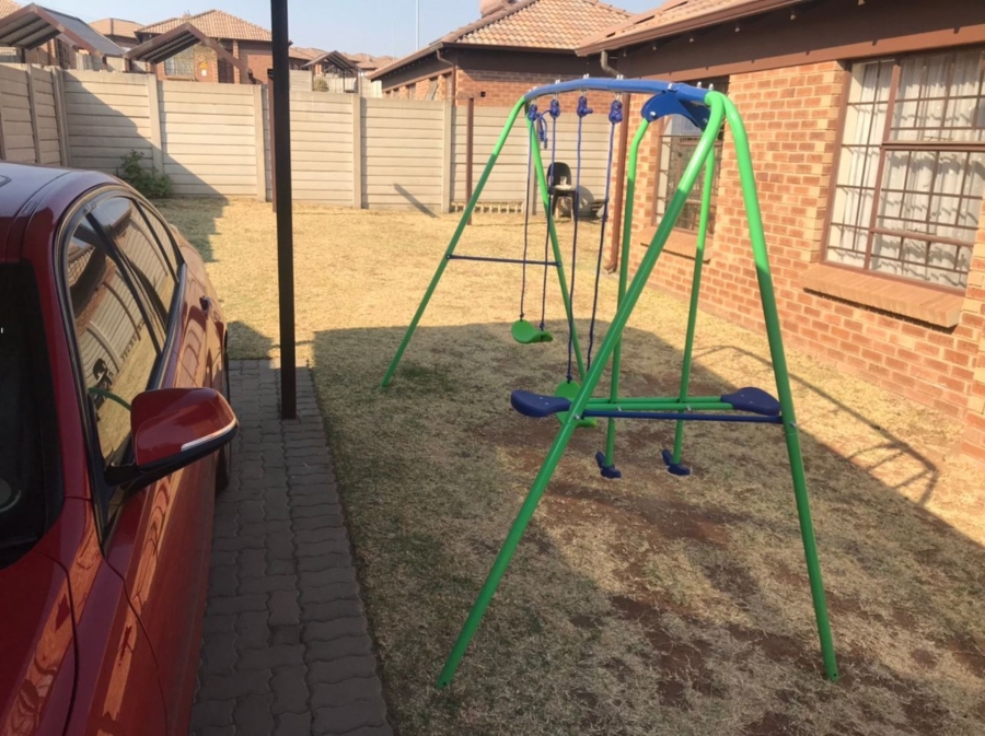 3 Bedroom Property for Sale in Olievenhoutbosch Gauteng