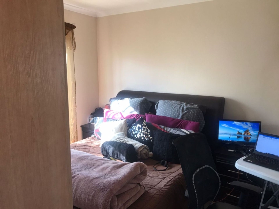 3 Bedroom Property for Sale in Olievenhoutbosch Gauteng