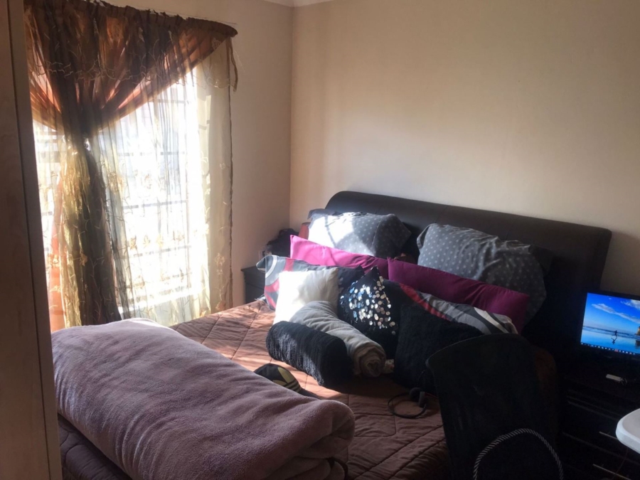 3 Bedroom Property for Sale in Olievenhoutbosch Gauteng