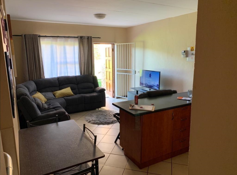 2 Bedroom Property for Sale in Honeydew Gauteng