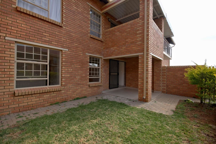 To Let 2 Bedroom Property for Rent in Elardus Park Gauteng