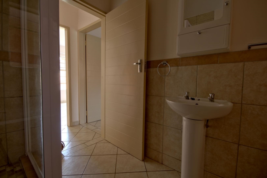 To Let 2 Bedroom Property for Rent in Elardus Park Gauteng