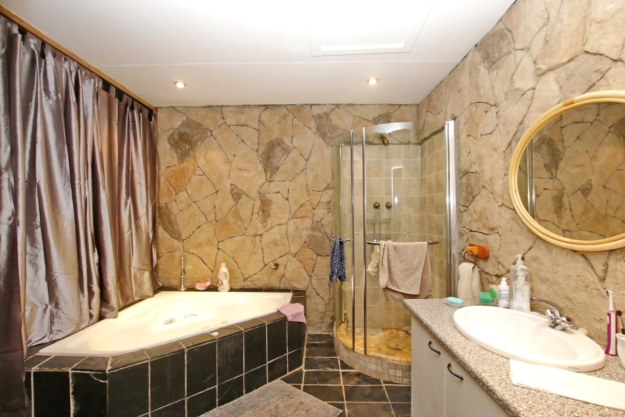7 Bedroom Property for Sale in Randburg Gauteng