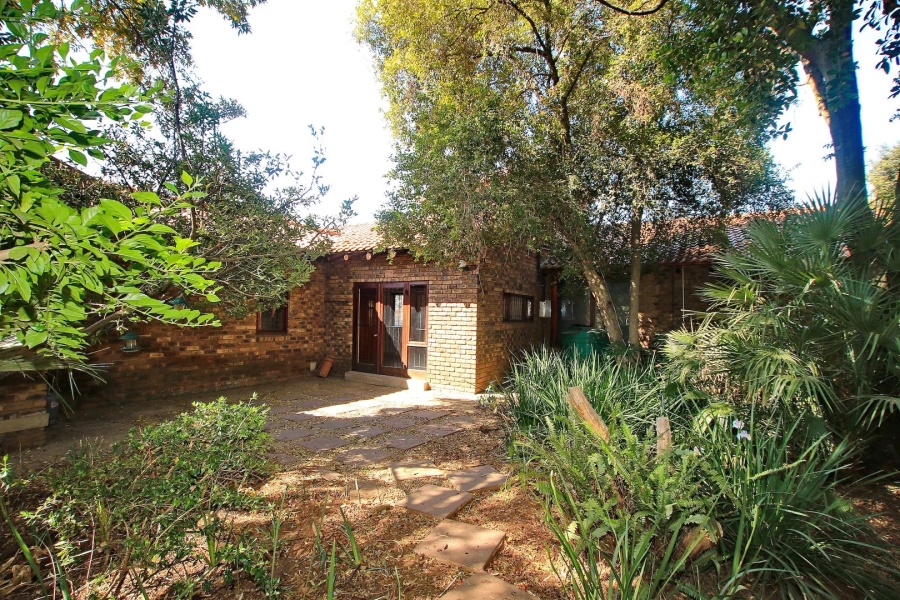 7 Bedroom Property for Sale in Randburg Gauteng
