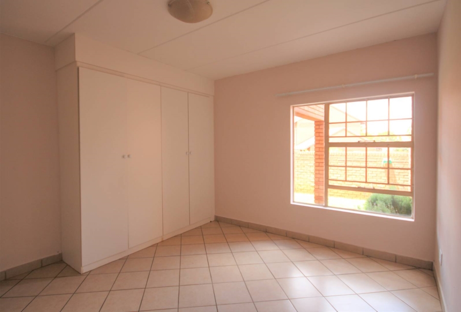 To Let 2 Bedroom Property for Rent in Hazeldean Gauteng