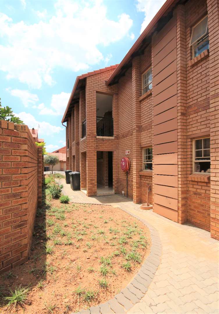 To Let 2 Bedroom Property for Rent in Hazeldean Gauteng