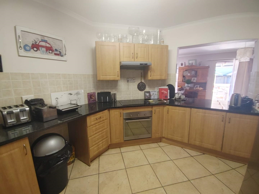 3 Bedroom Property for Sale in Candlewoods Country Estate Gauteng