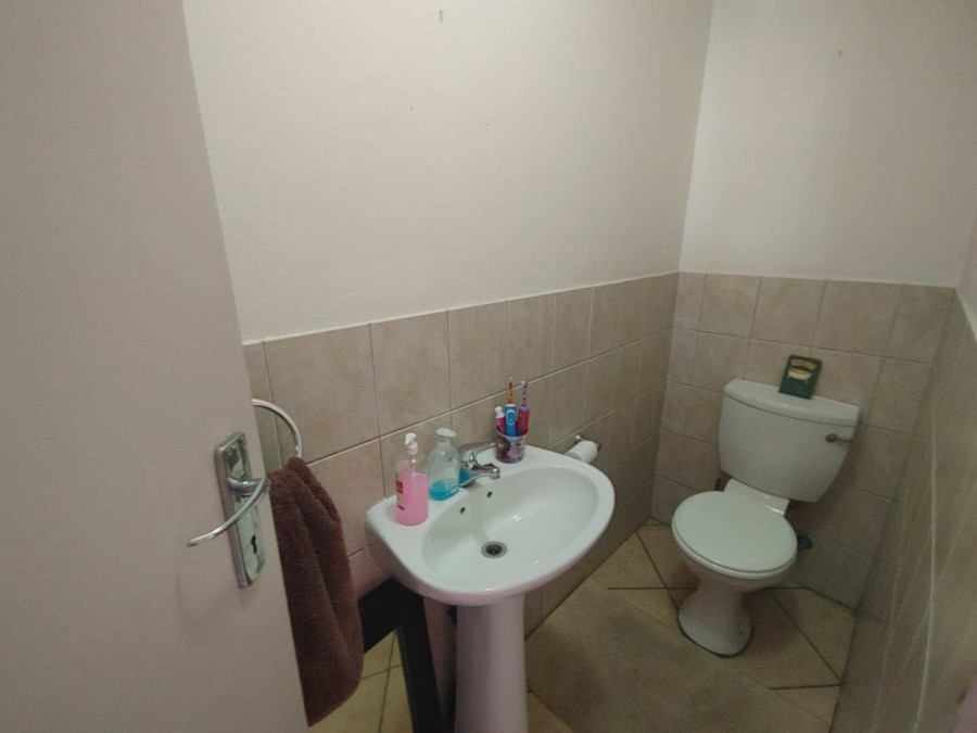 3 Bedroom Property for Sale in Candlewoods Country Estate Gauteng