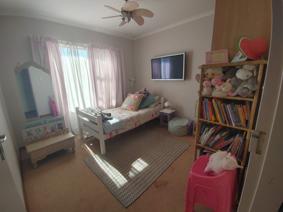 3 Bedroom Property for Sale in Candlewoods Country Estate Gauteng