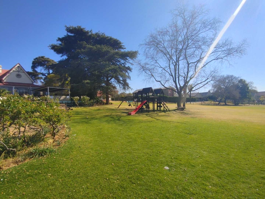 3 Bedroom Property for Sale in Candlewoods Country Estate Gauteng