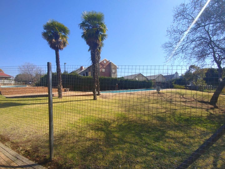 3 Bedroom Property for Sale in Candlewoods Country Estate Gauteng