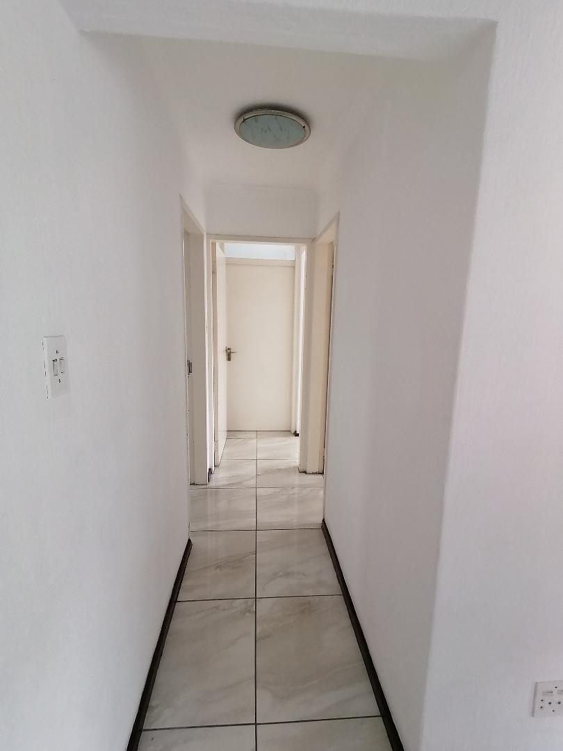 2 Bedroom Property for Sale in Sunninghill Gauteng