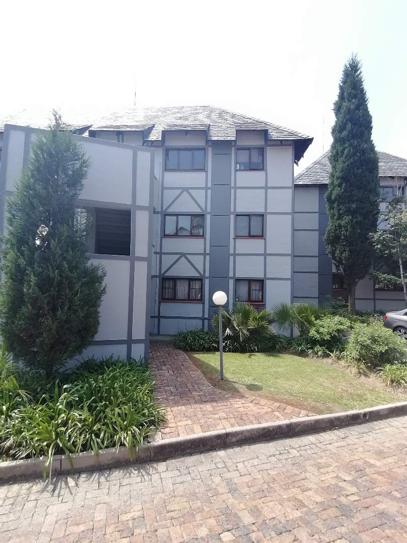 2 Bedroom Property for Sale in Sunninghill Gauteng