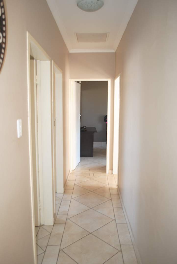 To Let 3 Bedroom Property for Rent in Kookrus Gauteng