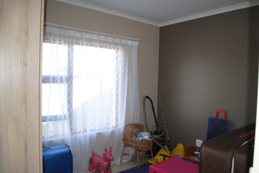 To Let 3 Bedroom Property for Rent in Kookrus Gauteng